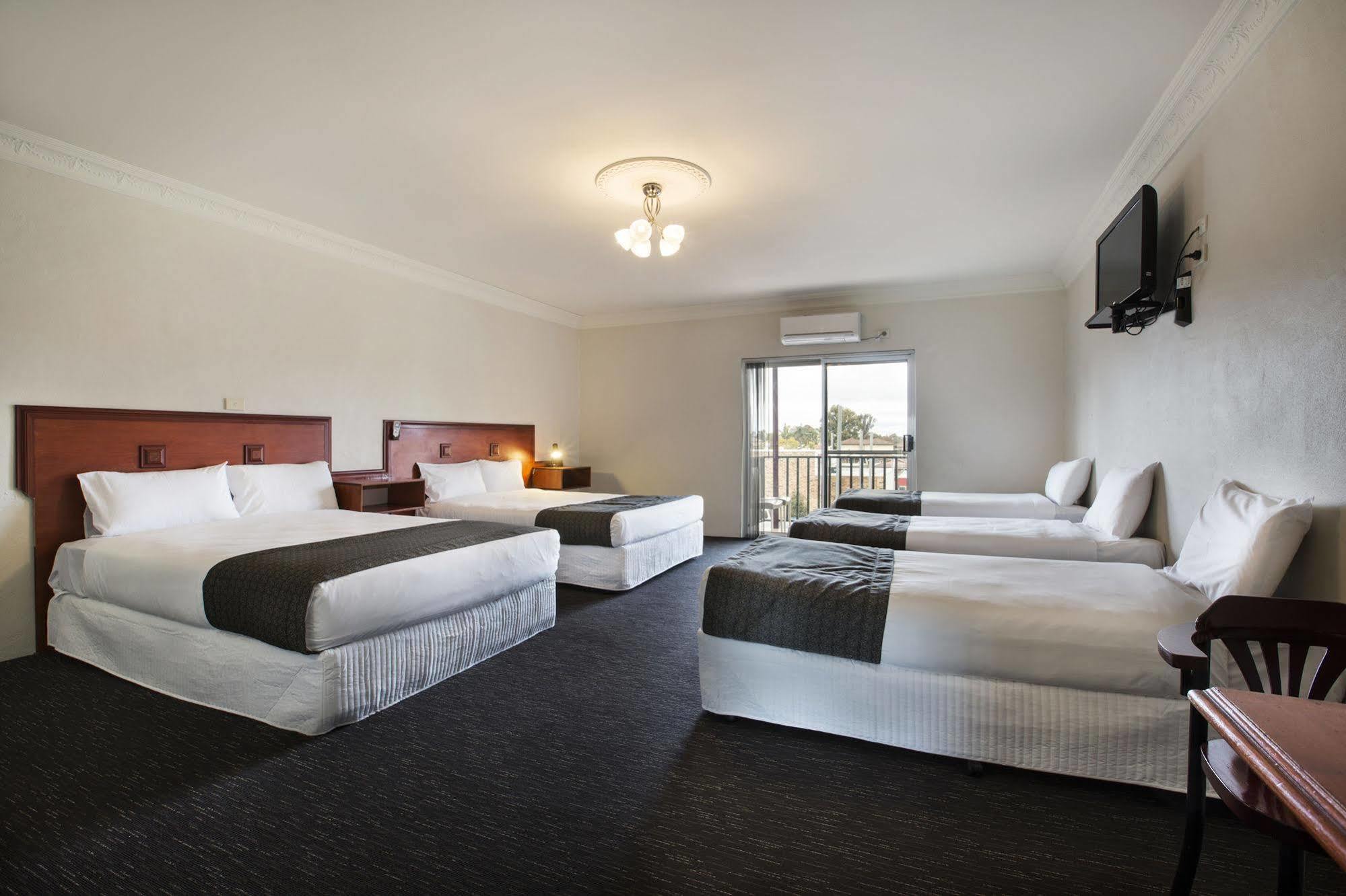 Nightcap At Blue Cattle Dog Hotel Rooty Hill Exteriér fotografie